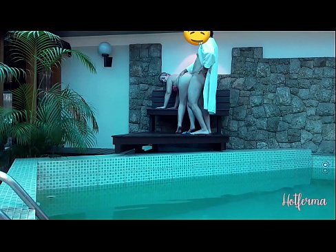 ❤️ Bulla ancillam ad piscinam invitat, sed fervido resistere non potuit Sex at la.dreamlandpassionjourney.ru
